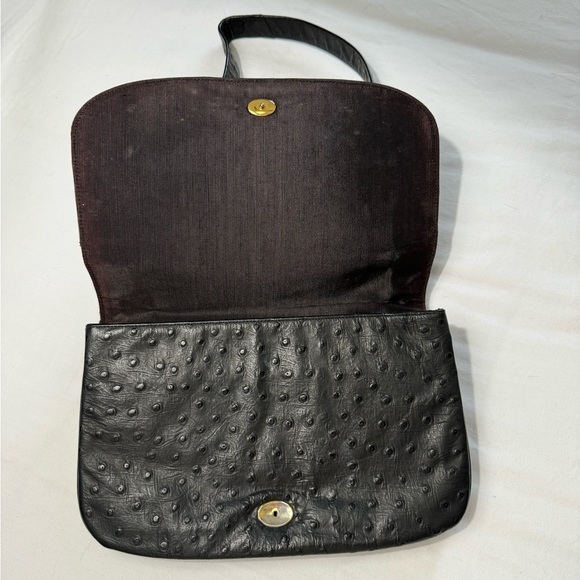 Vintage ostrich leather Triangle bag - Picture 3 of 7